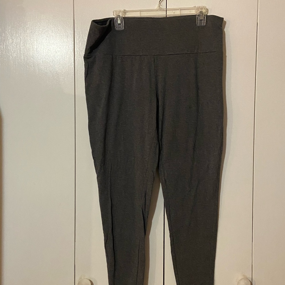 Terra & Sky Gray Leggings